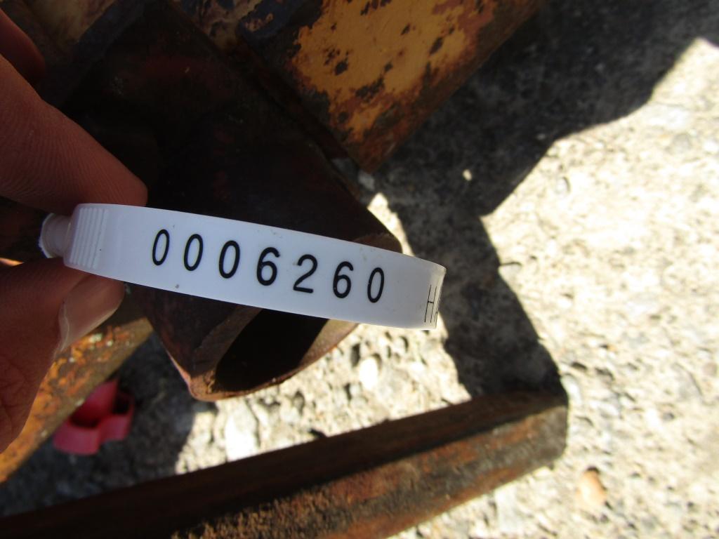 7FT PULL TYPE BUSHOG
