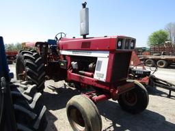 966 INTERNATIONAL TRACTOR
