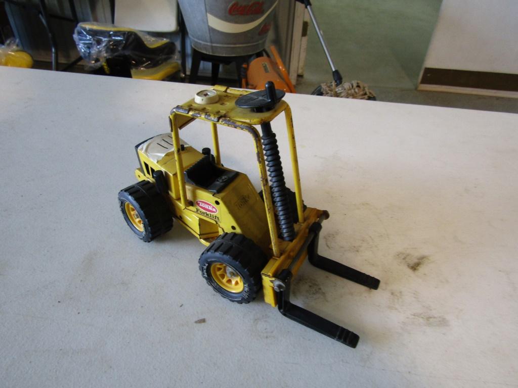TONKA TOY FORKLIFT