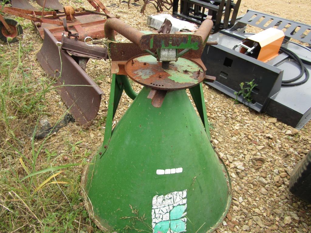 FERTILIZE SPREADER