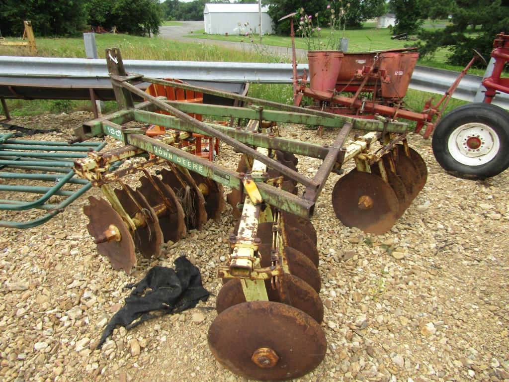 100 JOHN DEERE OFFSET 3PT DISK