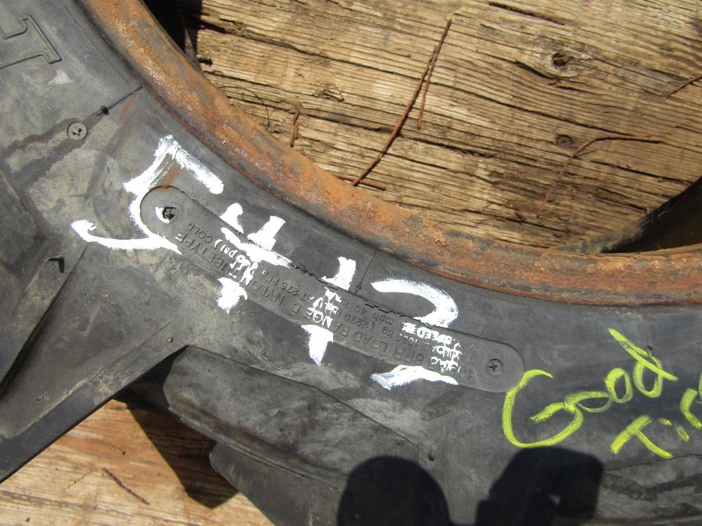 9.5/24 TRACTOR TIRE