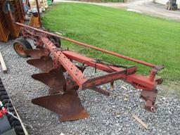 4X IH SEMI MOUNT PLOW
