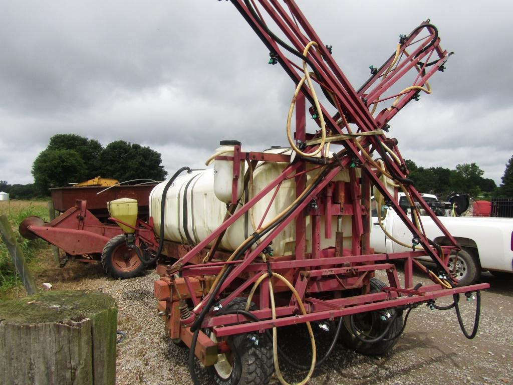 1000 GAL HARDI SPRAYER