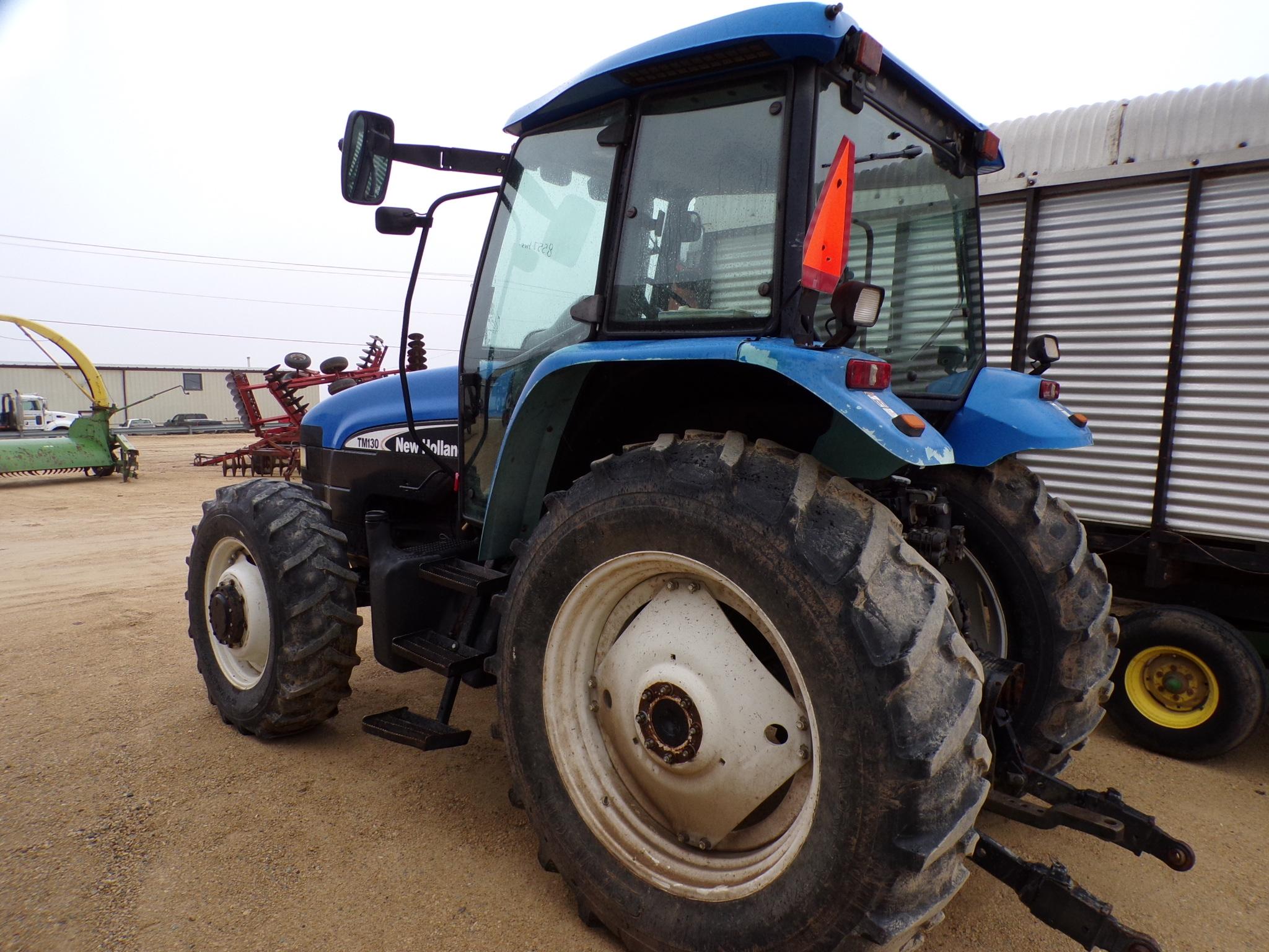 NEW HOLLAND TM130 2777