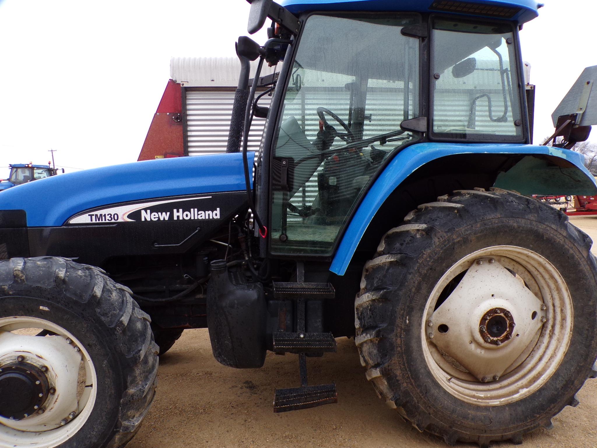 NEW HOLLAND TM130 2777