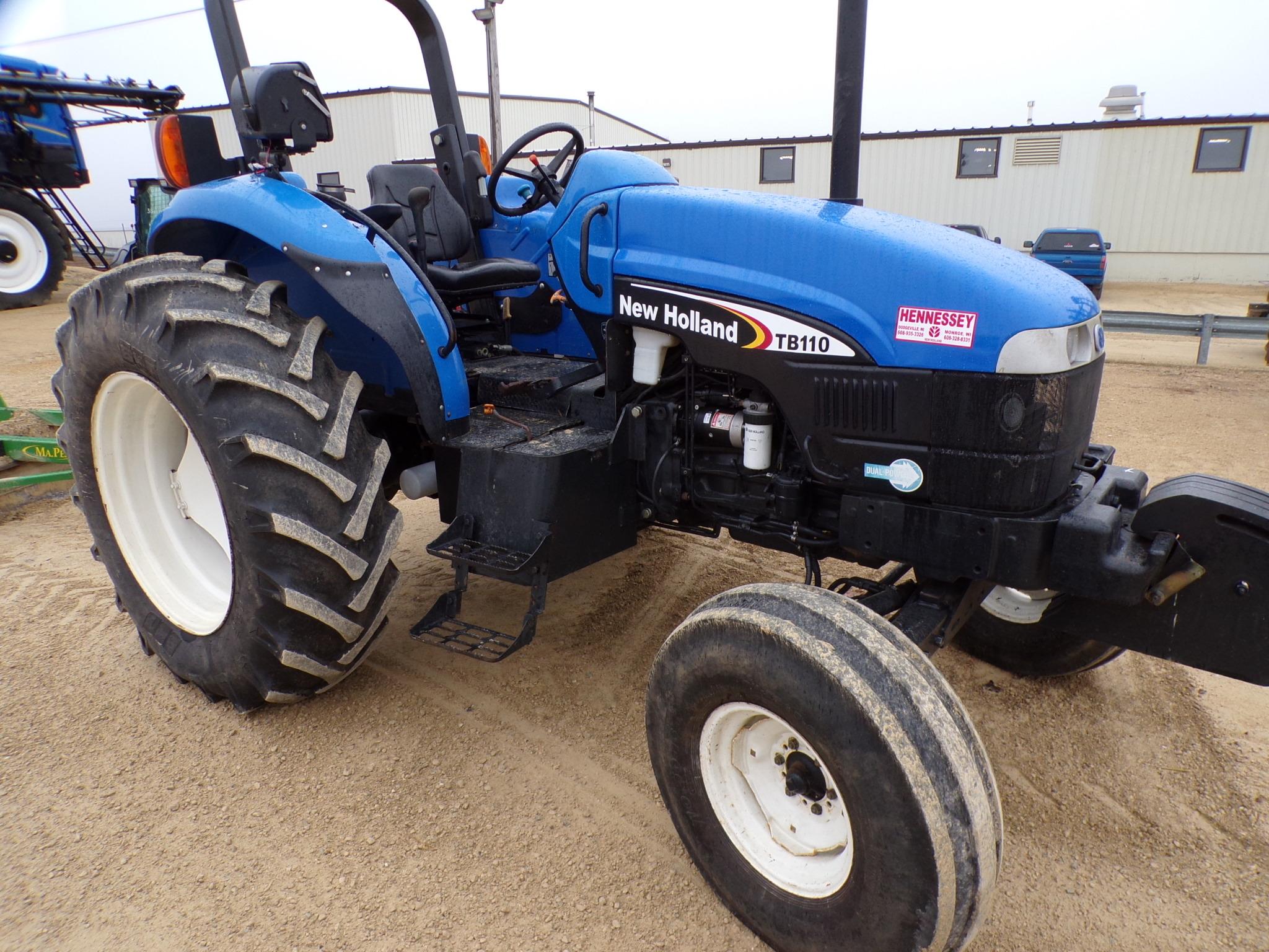 NEW HOLLAND TB110 3242