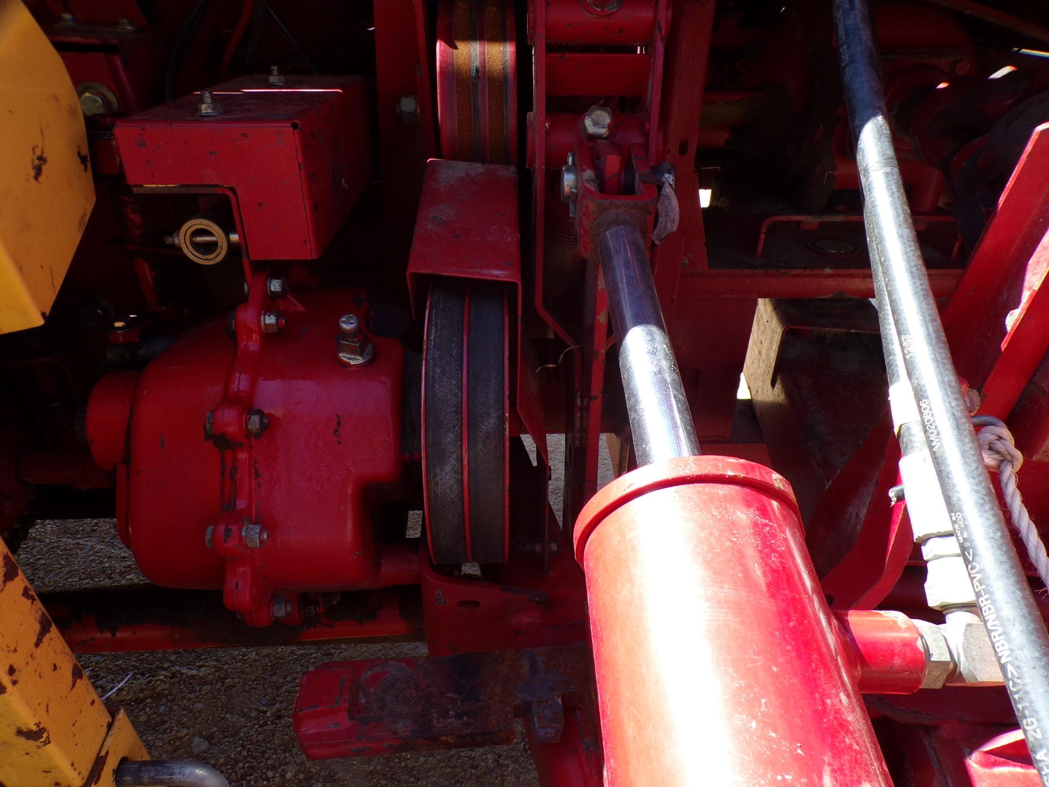 2008 NEW HOLLAND 790 3334