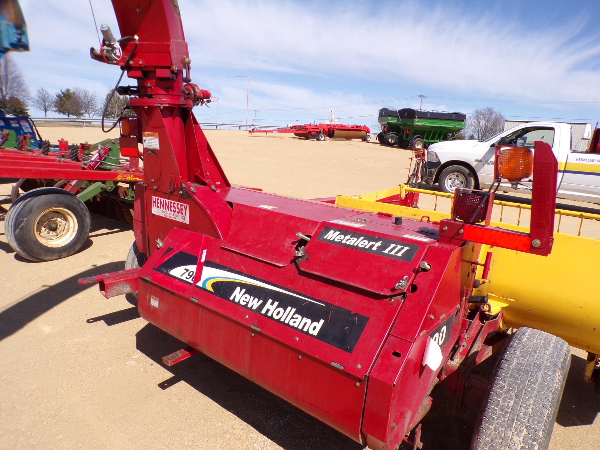 2008 NEW HOLLAND 790 3334
