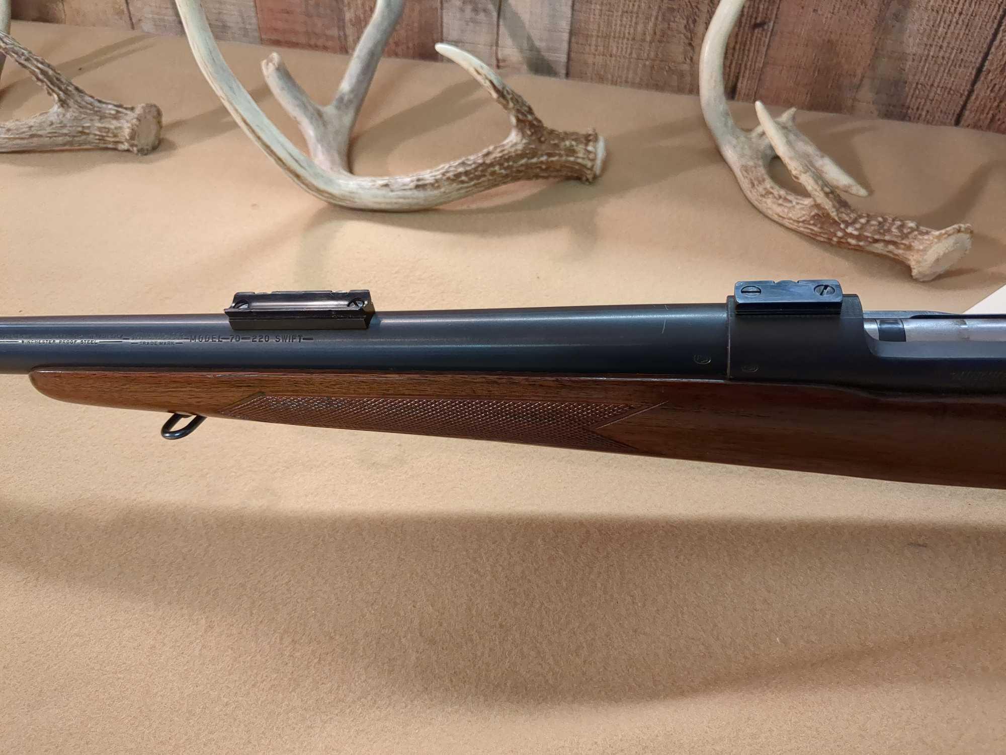 WINCHESTER PRE-64 MODEL 70 .220 SWIFT BOLT ACTION