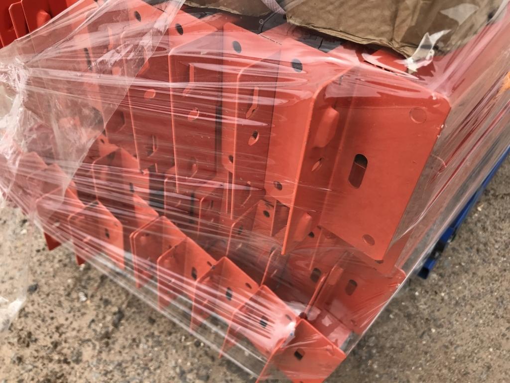UNUSED 6pcs of Pallet Racking