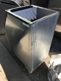 Manitowoc Commercial Ice Bin