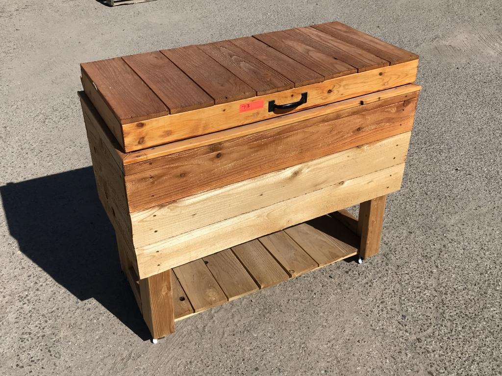 Rolling Igloo Ice Chest