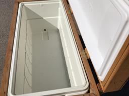 Rolling Igloo Ice Chest