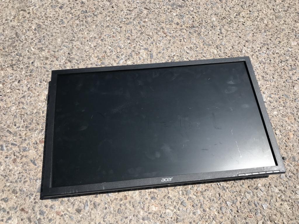 Electronics Surplus -Assorted Flat Screen Monitors