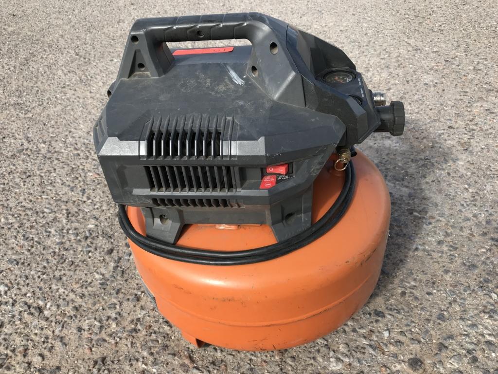 Rigid 150 PSI 6 GAL Air Compressor
