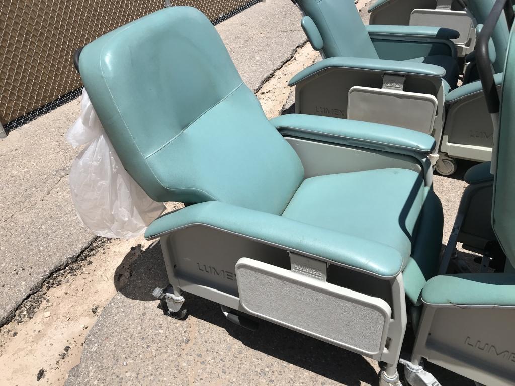 (4)pcs Lumex Healthcare Chairs - A