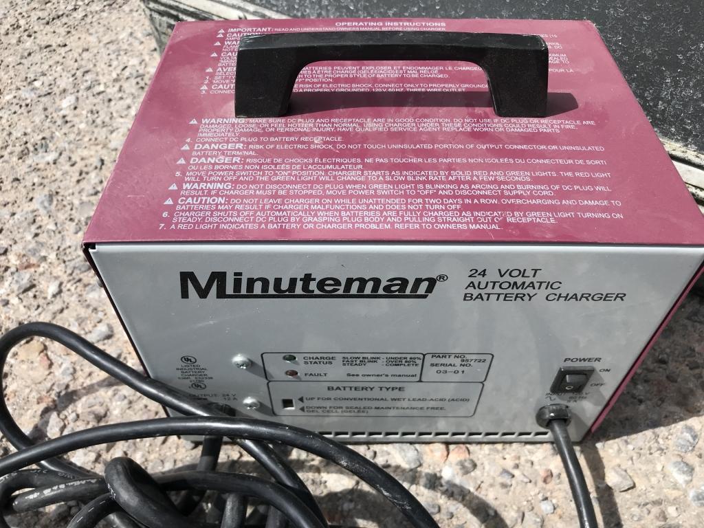 Minuteman 170  Floor Cleaning Machine - Charger