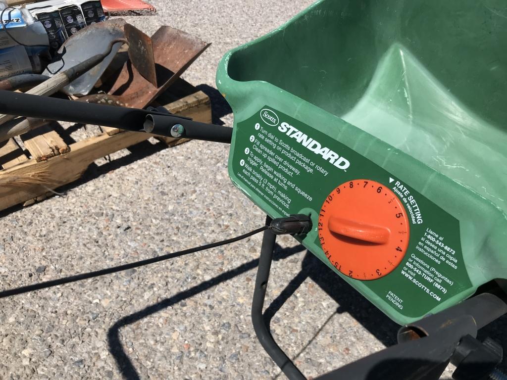 Pallet of Assorted Yard Tools, Lights