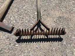 Pallet of Assorted Yard Tools, Lights