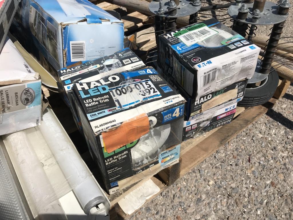 Pallet of Assorted Yard Tools, Lights