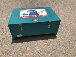 UNUSED Box of (24)pcs Ratchet Tie Downs