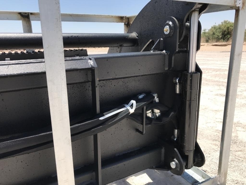 UNUSED Hydraulic Skid-Steer 78" Grapple Bucket