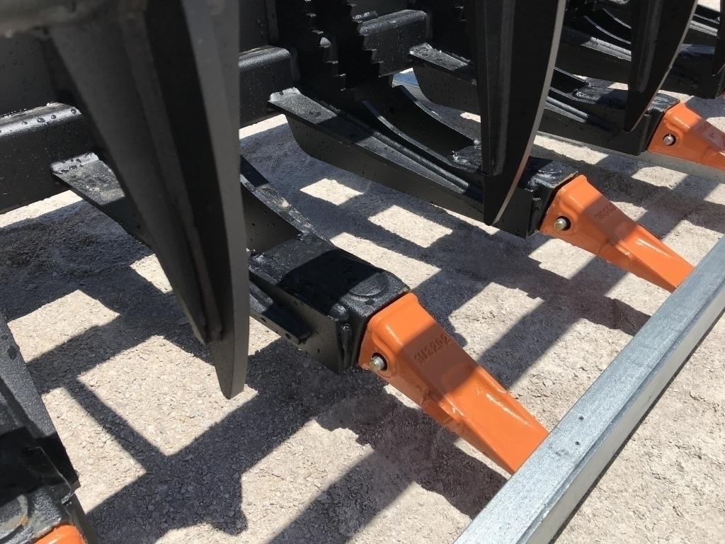UNUSED Hydraulic Skid-Steer 78" Grapple Bucket