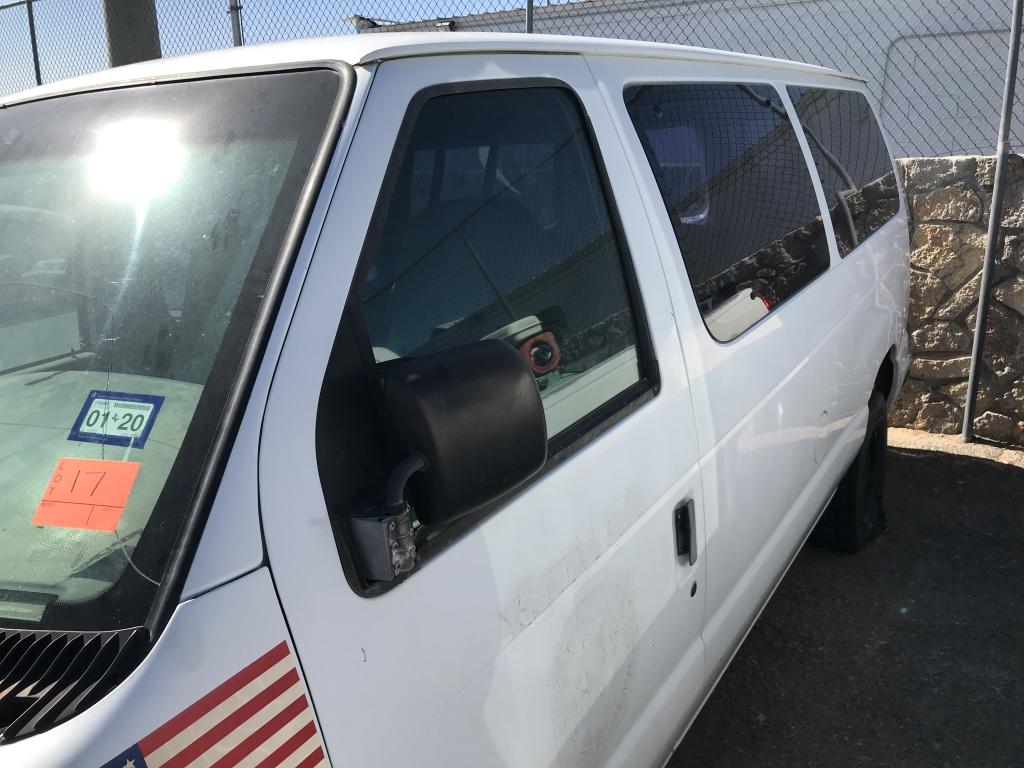 1997 Ford E-150 XLT Passenger Van