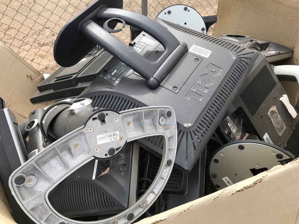 School Surplus - (5) Pallets of Mixed Monitors -A