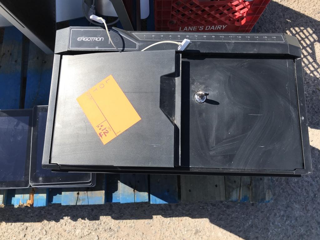 School Surplus Electronics - Aprx(16) IPads,IMacs