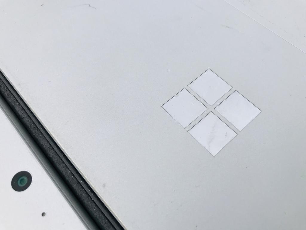 School Electronic Surplus-Aprx(20) Surface -J