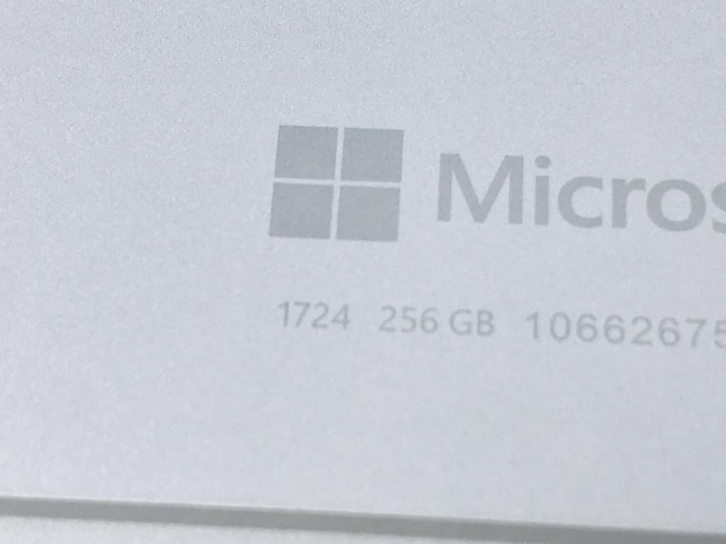 School Electronic Surplus-Aprx(20) Surface -J