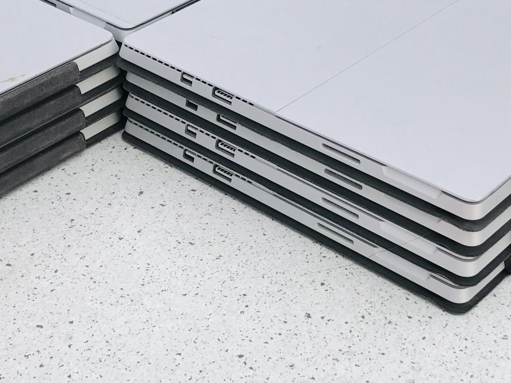School Electronic Surplus-Aprx(20) Surface -J