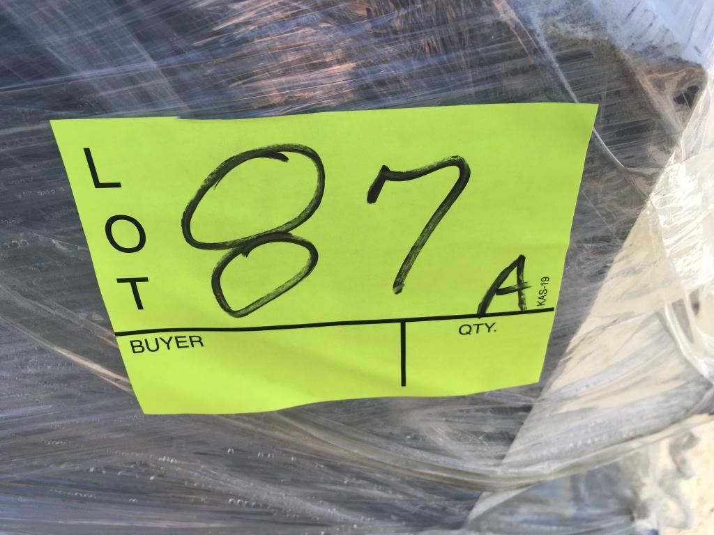 School Surplus Monitors - Dozens Lenovo's
