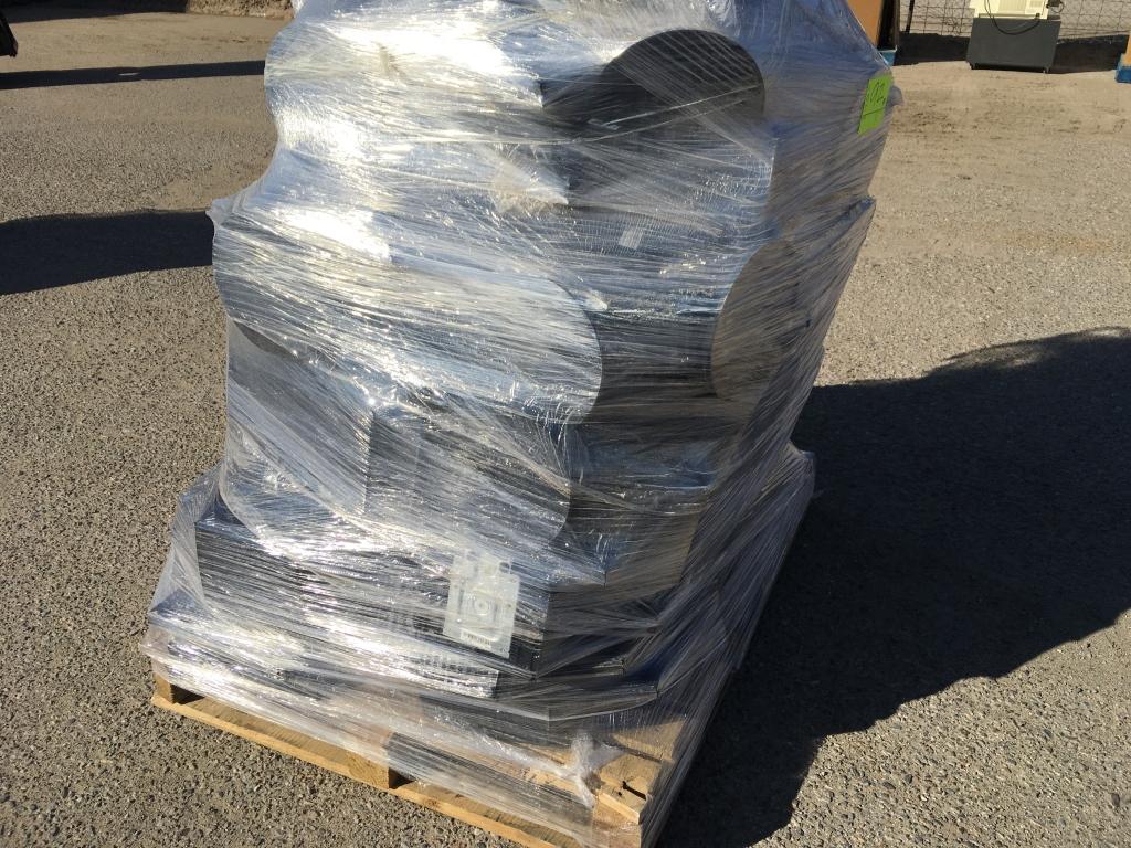 School Surplus Monitors - Dozens Lenovo's