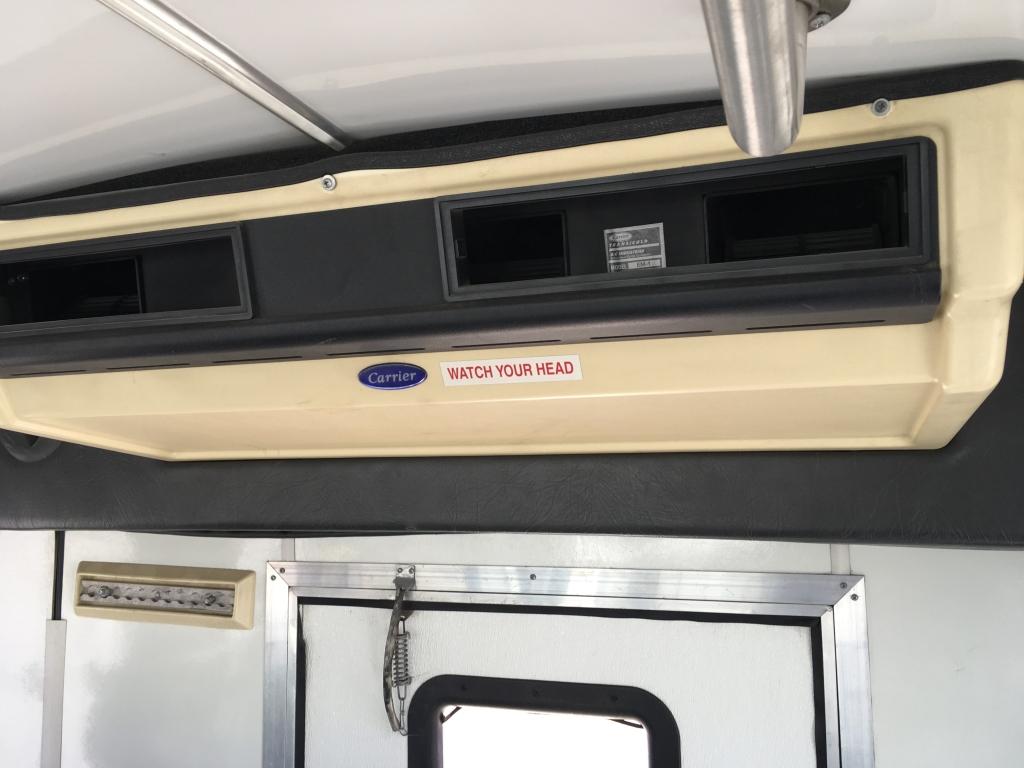 1999 Ford E350 Shuttle Bus w/ Lift