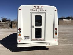 1999 Ford E350 Shuttle Bus w/ Lift