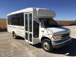 1999 Ford E350 Shuttle Bus w/ Lift