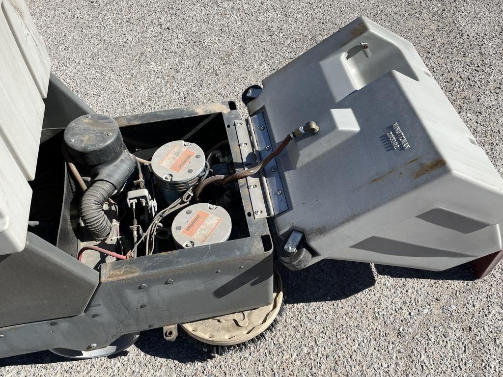 Minuteman 26" Floor Scrubber
