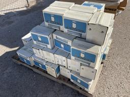 (1) Pallet Boxed VR1 Wall Pack Lights