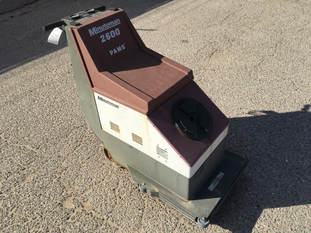 Minuteman 2600 Floor Cleaning Machine -F