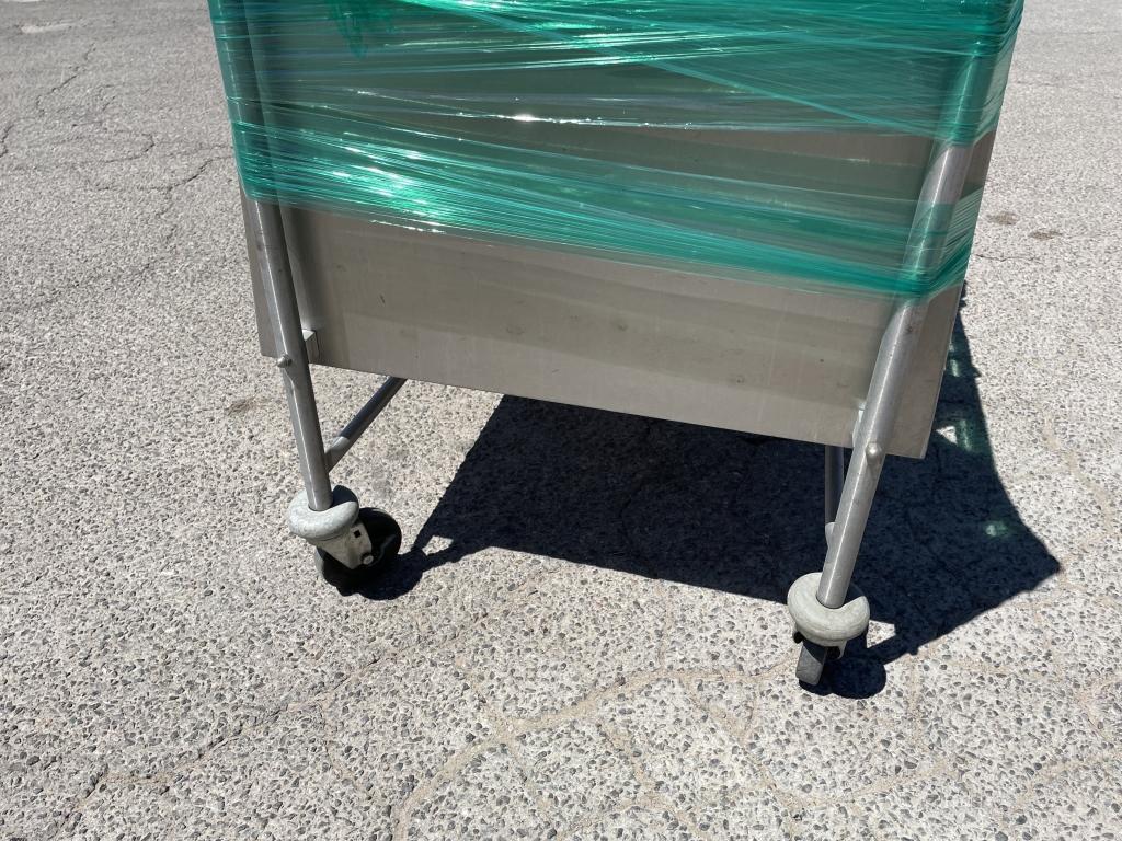 Restaurant SS Serving Cart w/ Aprx(150)Blue Plates