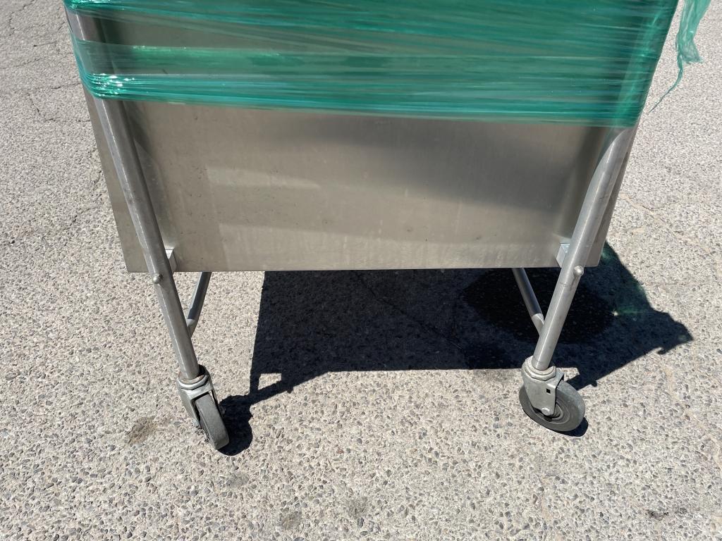 Restaurant SS Serving Cart w/ Aprx(150)Blue Plates