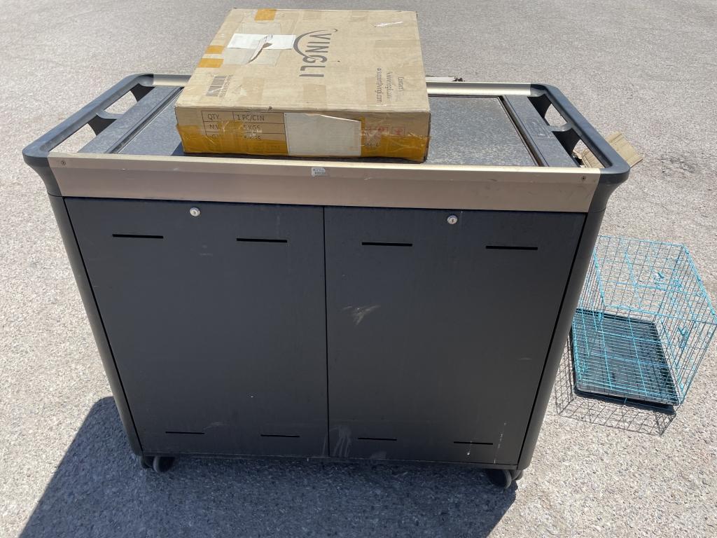 Pallet of UNUSED Pet Cages, Charging Cart