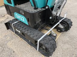 UNUSED 2023 AGT 13.5HP Gas Mini-Excavator QH12