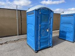 PolyJohn Port-a-Pot -B