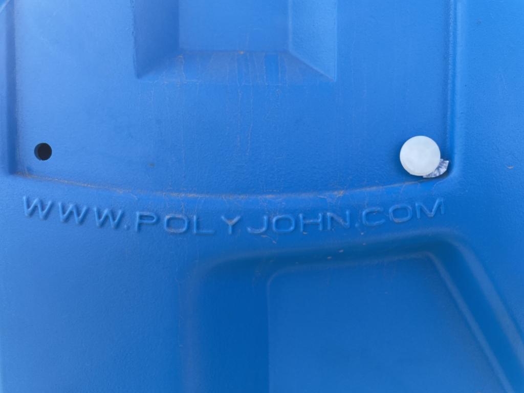 PolyJohn Port-a-Pot -B