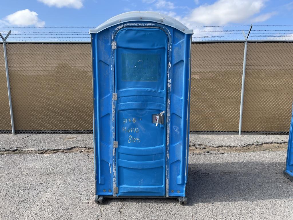 PolyJohn Port-a-Pot -B