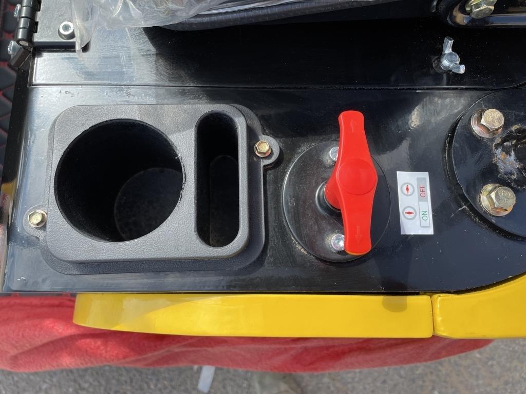 UNUSED 2023 AGT 13.5HP Gas Mini-Excavator QH12